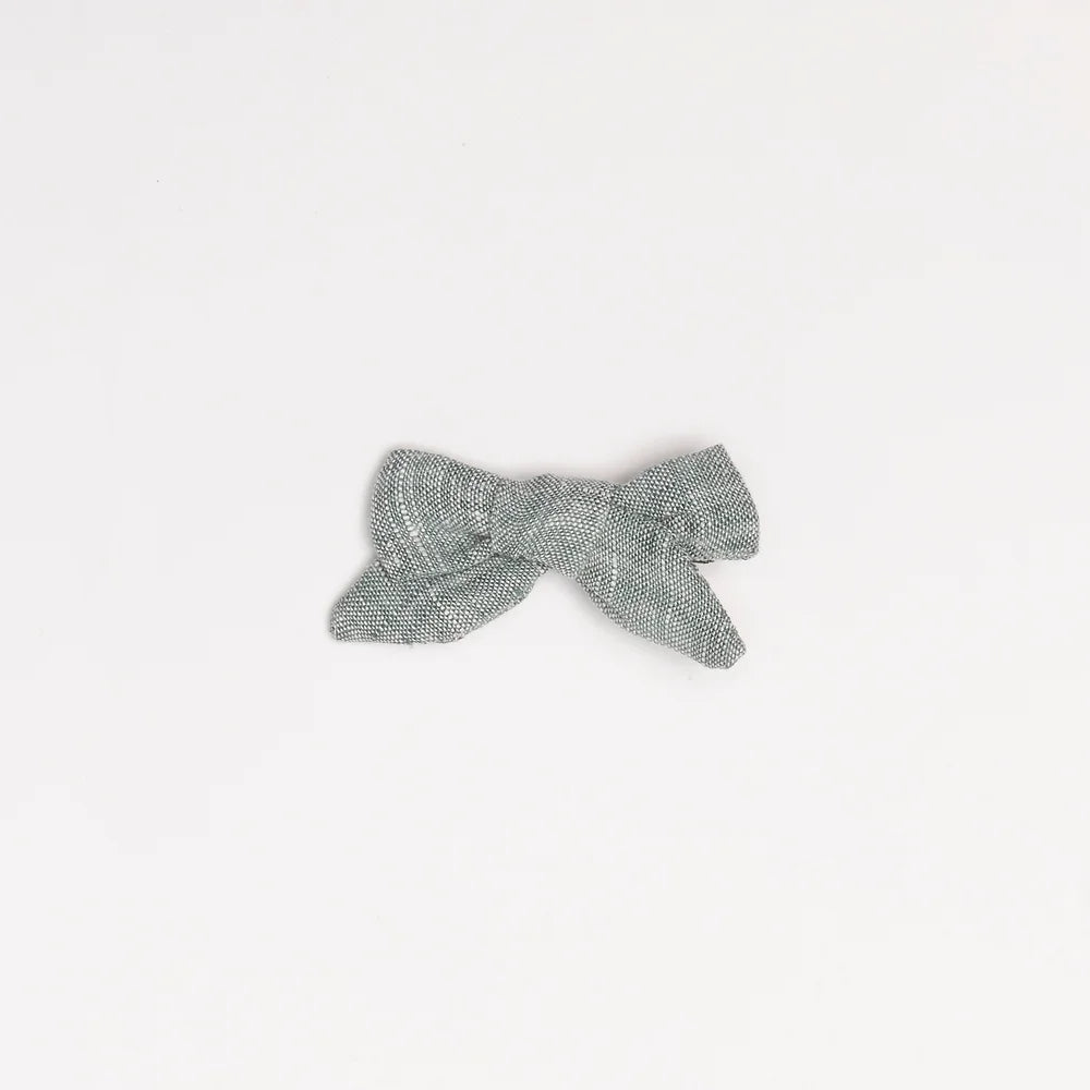 Bow hair clips