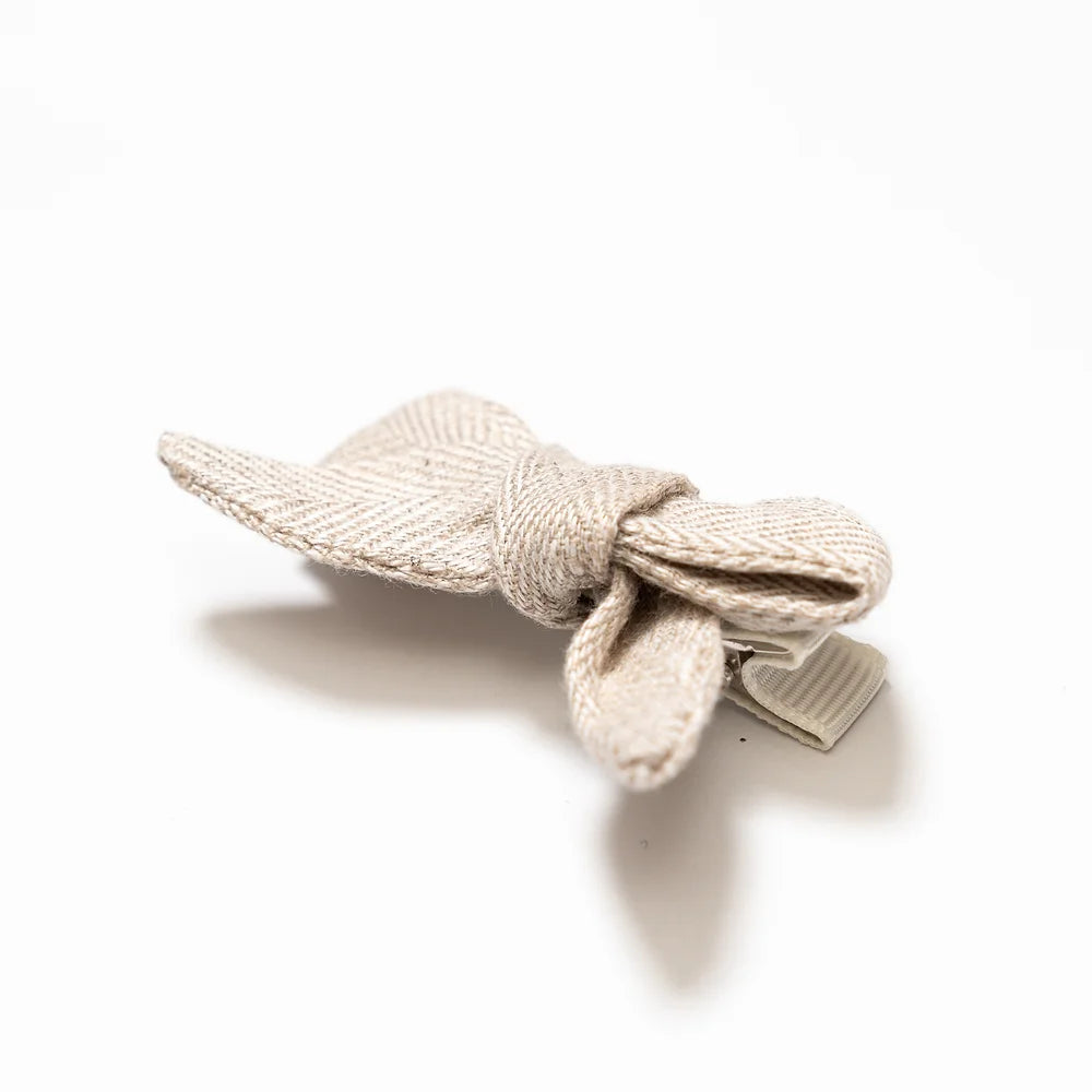 Bow hair clips