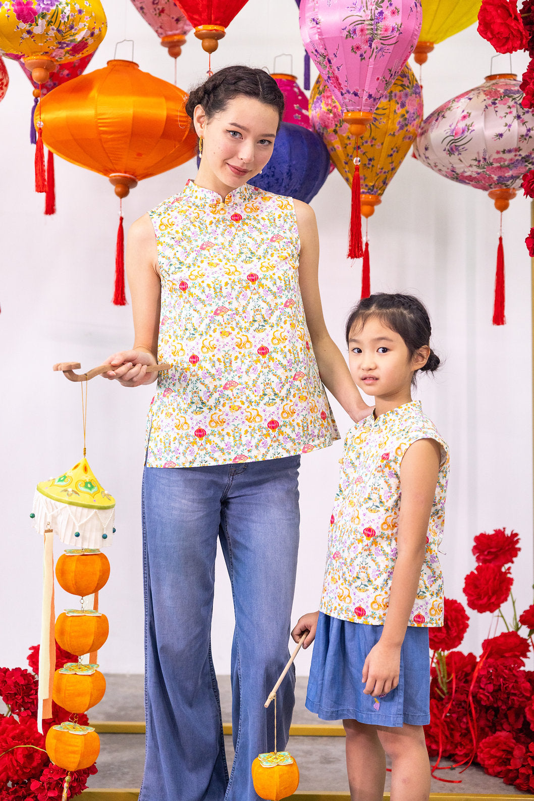 Snake! Snake! Mandarin Collar Ribbon Top for girls