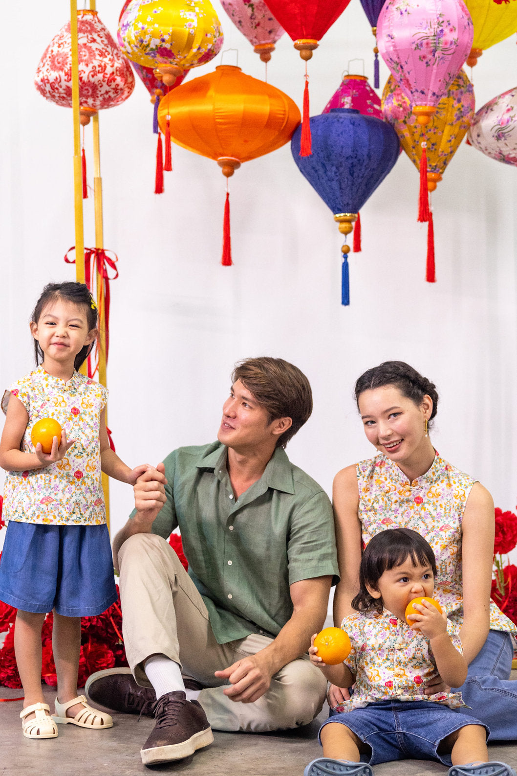Snake! Snake! Mandarin Collar Ribbon Top for girls