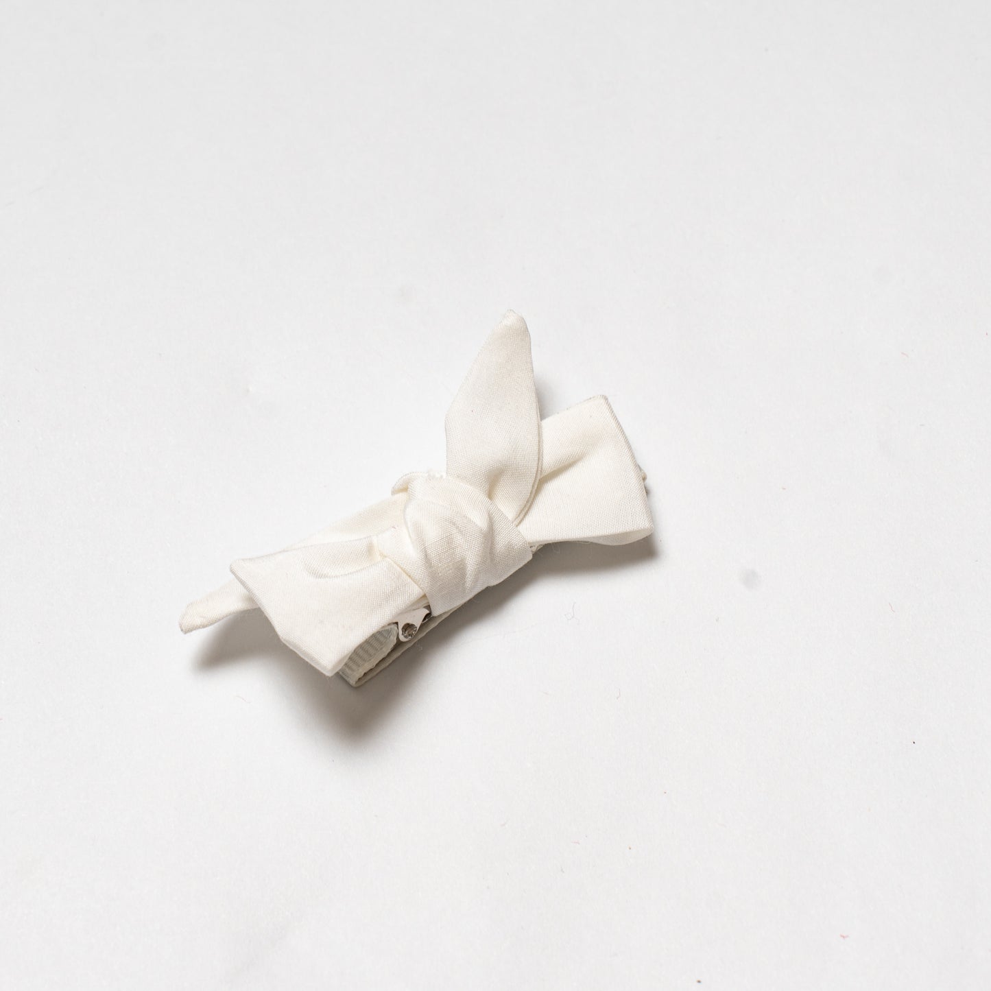 Bow hair clips